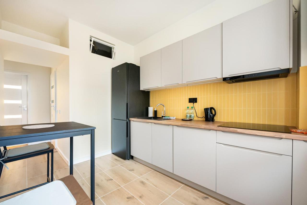 Ochota Sunny Apartment Warschau Exterior foto